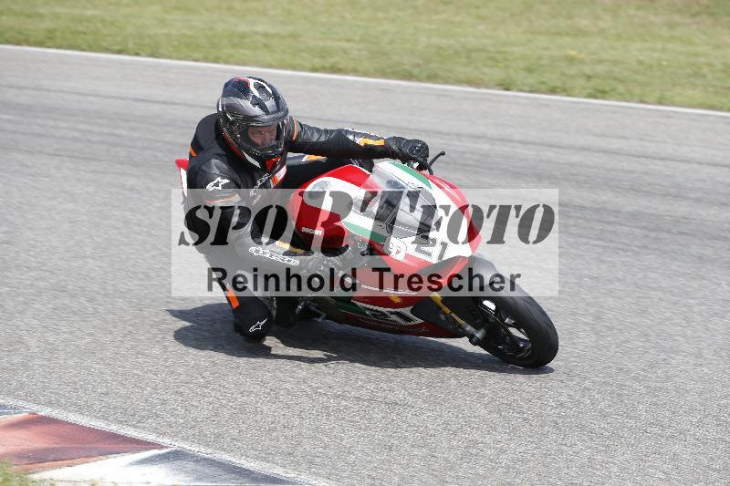 /27 12.06.2025 Ducati Schweiz Trackday Warmup  ADR/gelb-jeaune/9